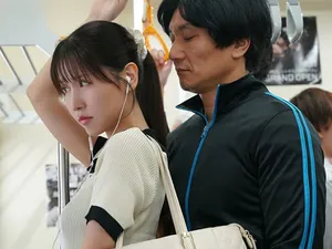Phang lồn em nữ sinh mới quen khít hết dái