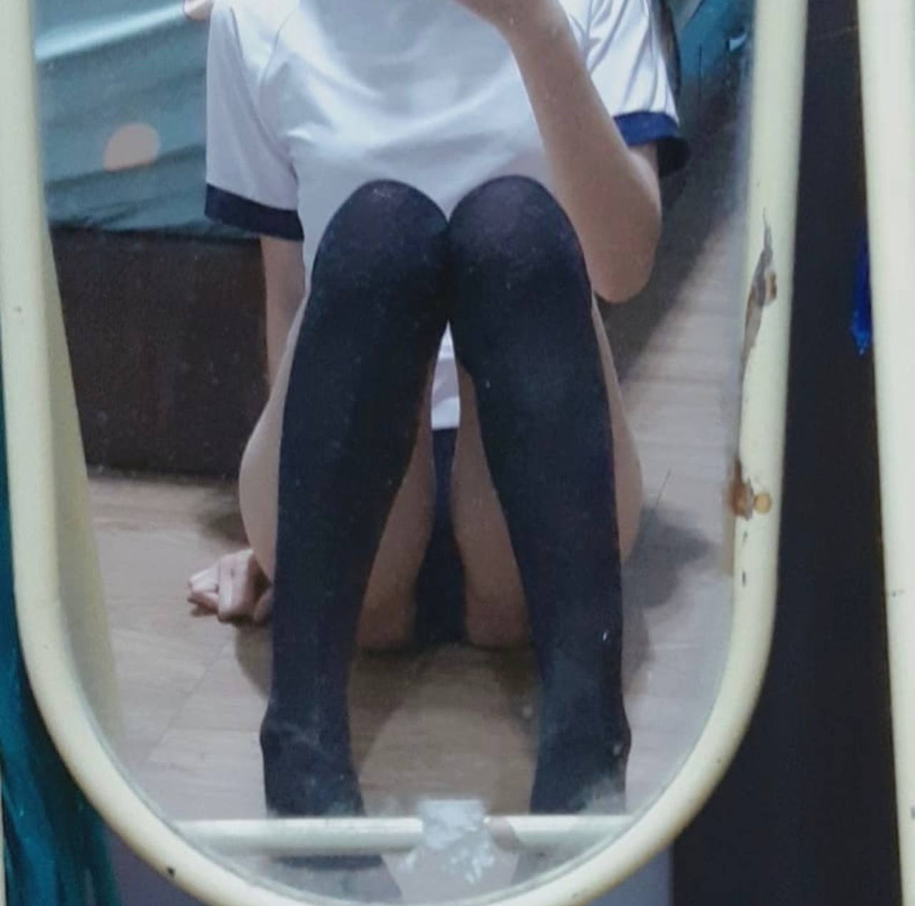 Má kế và cậu con anh xã thiếu thốn tình thương