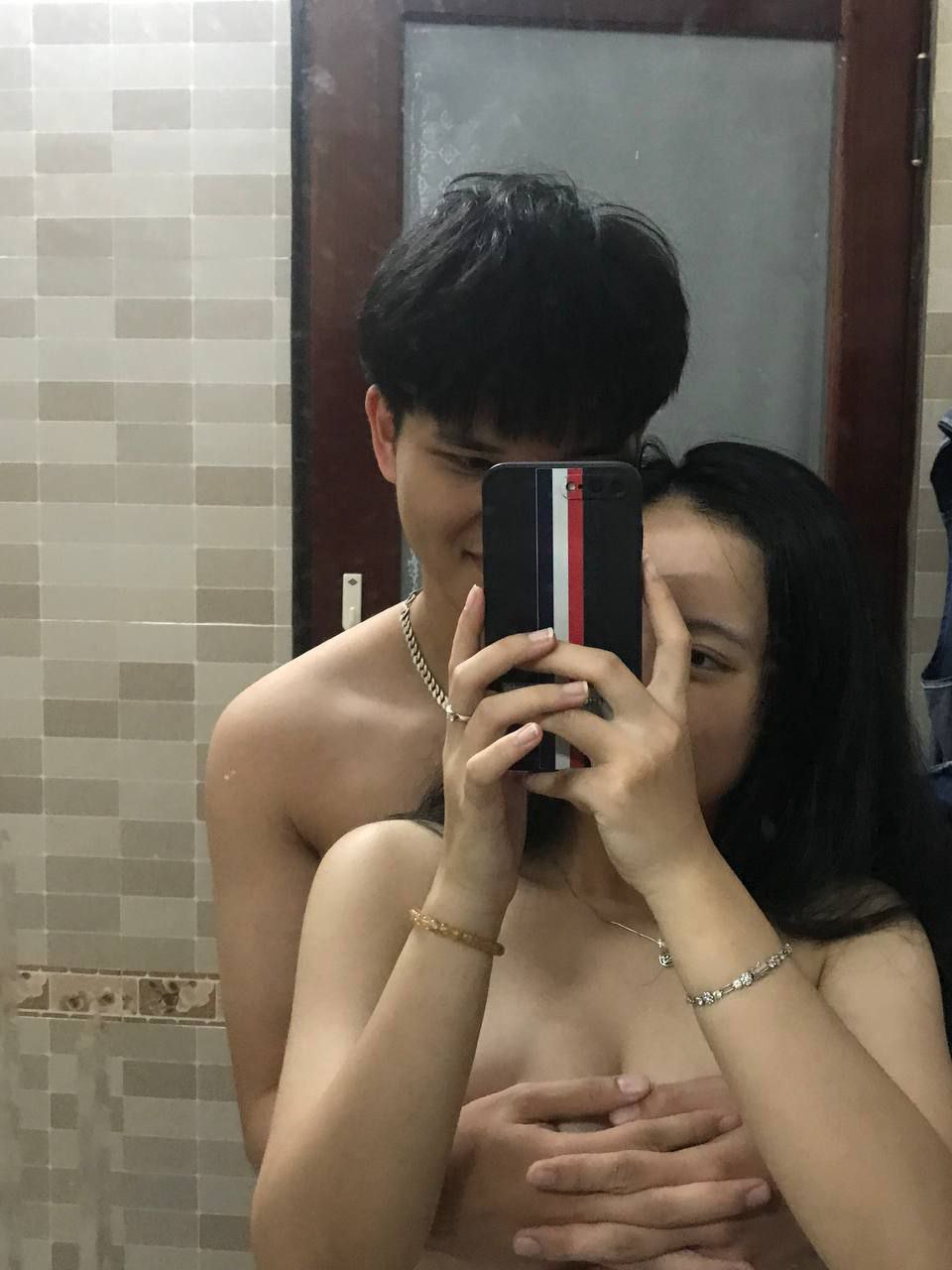 Anh PT bò tuôi và bài tập giúp lồn săn chắc hơn