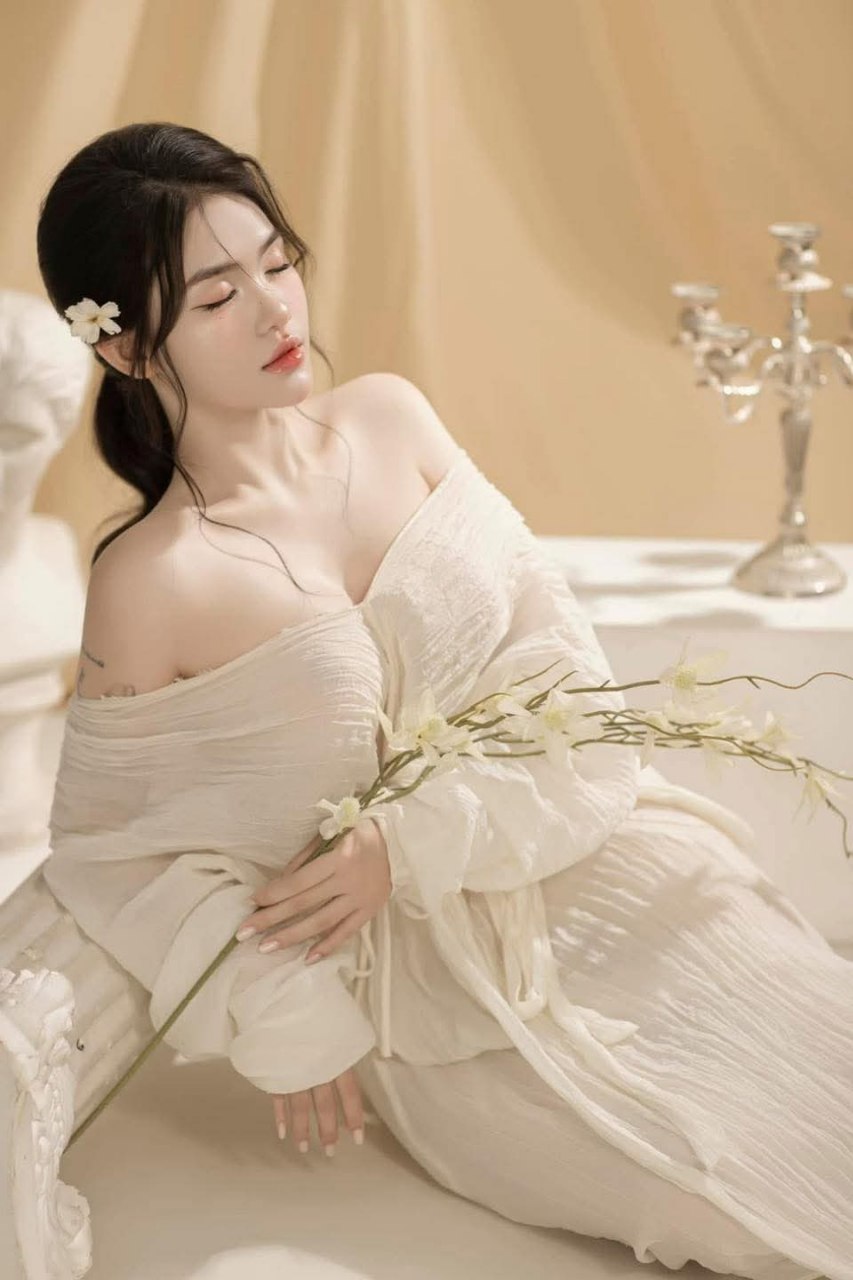 MDVHJ-087 "Nó dành cho anh" Mẹ kế đưa ra lời bào chữa trong khi nuốt chửng con cặc khổng lồ của đứa con trai còn trinh bị nhốt trong nhà 3